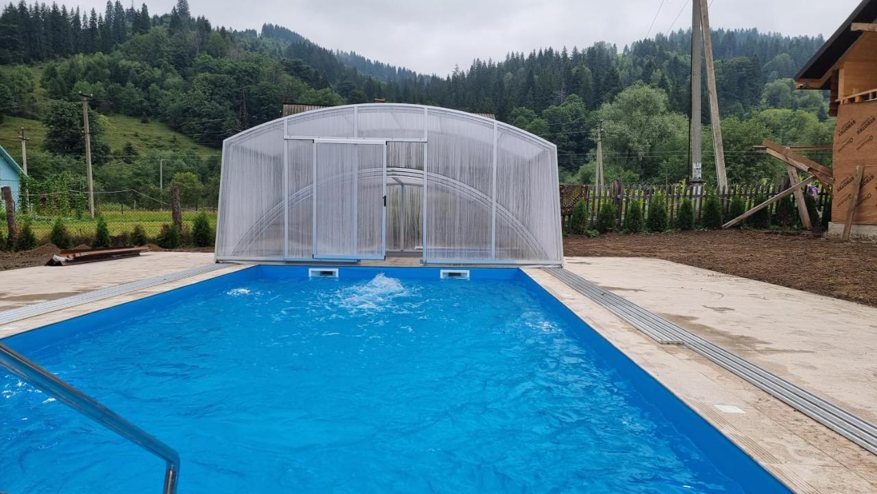 Villa Paraiso Karpaty Tesnitska 外观 照片