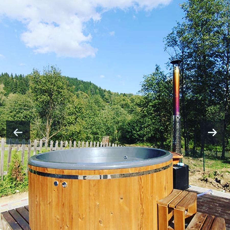 Villa Paraiso Karpaty Tesnitska 外观 照片